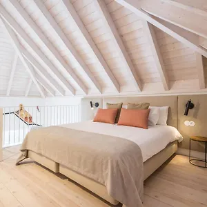 Guest house Lodo Suits Se - Mezanino By Hd, Faro